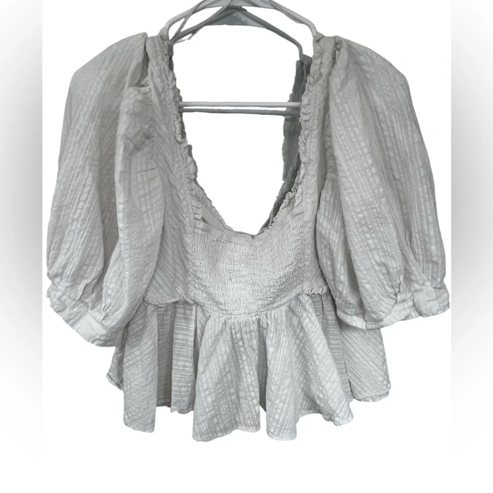 Free People Leave It To Me Top in Ivory white size Medium